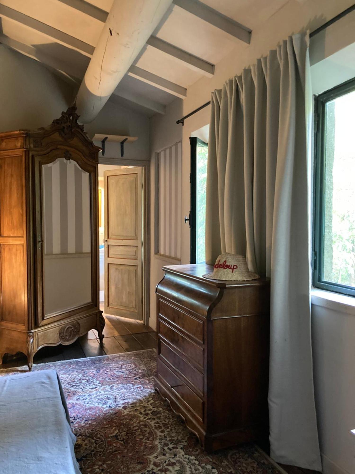 Bed & Breakfast Campagne Baudeloup LʼIsle-sur-la-Sorgue