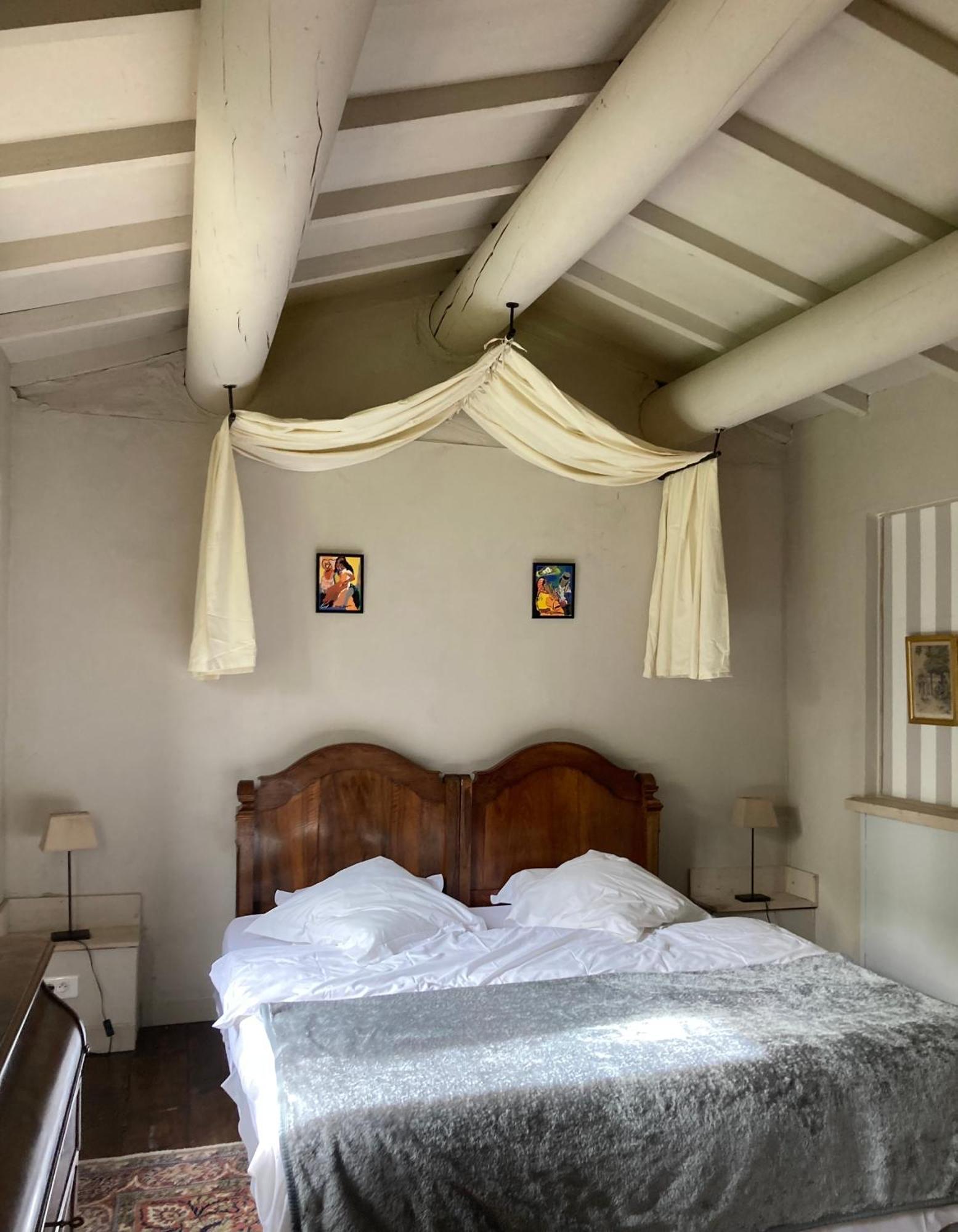 Campagne Baudeloup Bed & Breakfast *