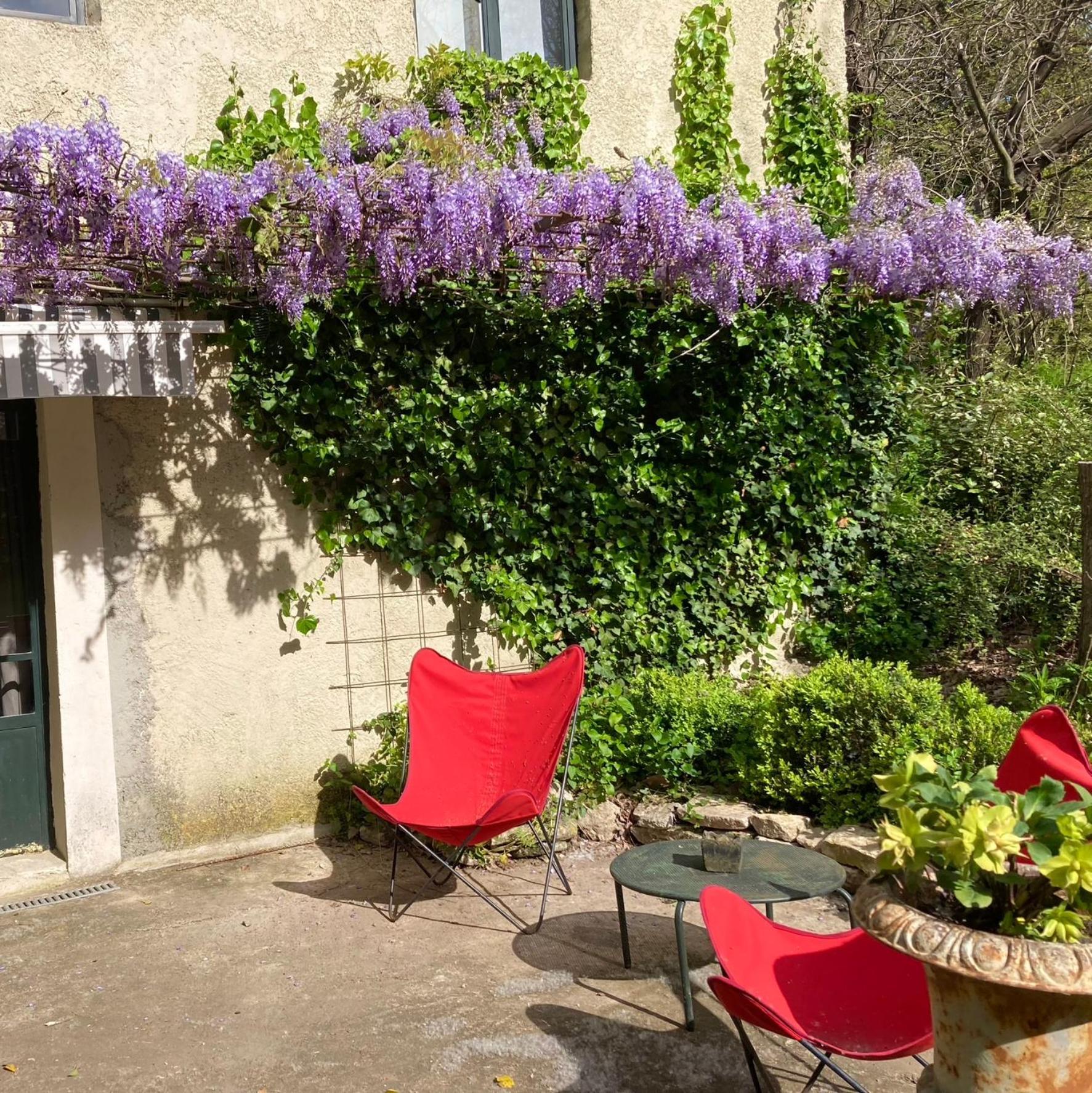 Campagne Baudeloup Bed & Breakfast *